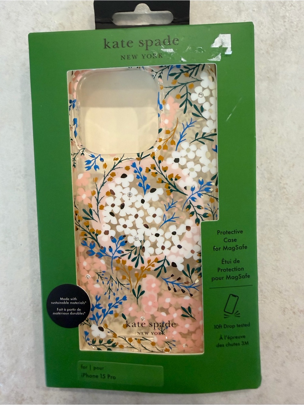 Kate spade i phone 15 pro case. NEW IN BOX